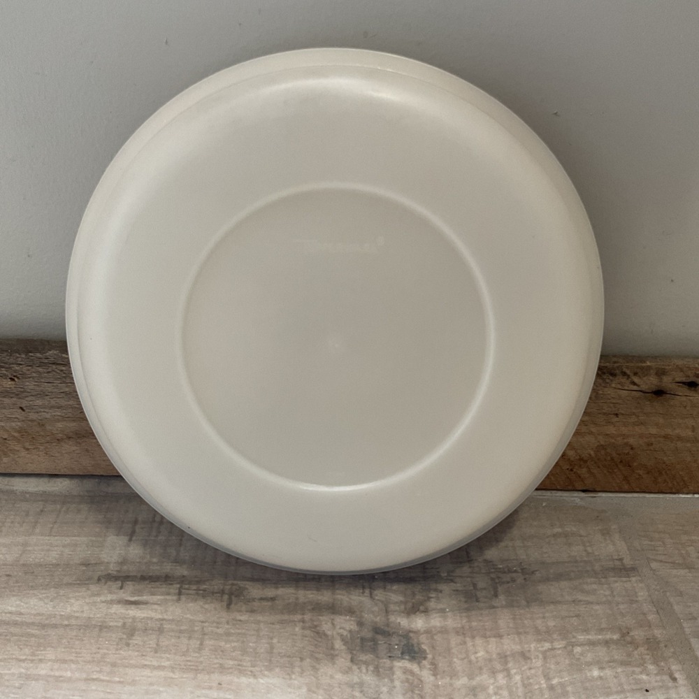 Tupperware White Round Food Storage Lid